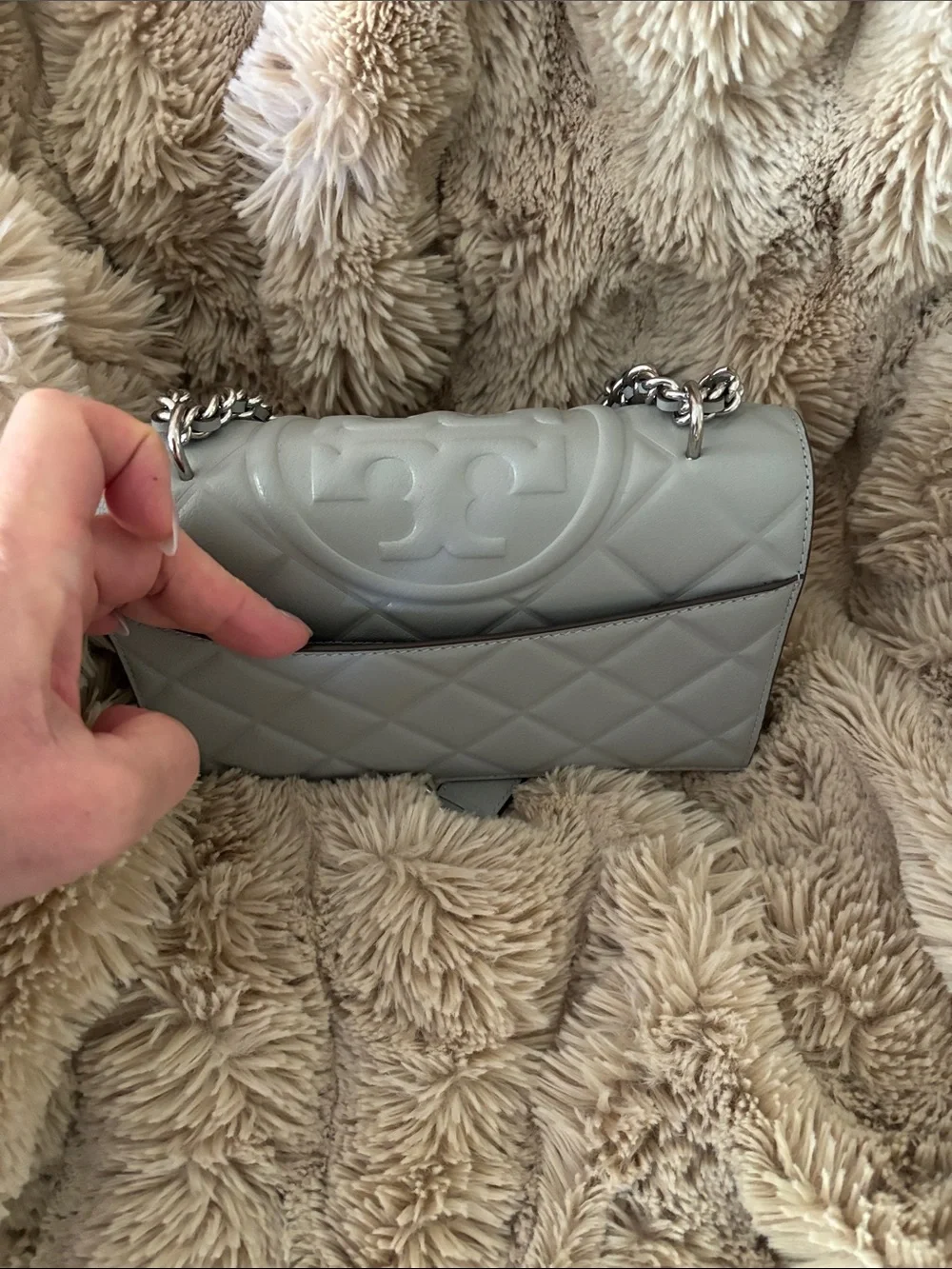 Tory Burch Quilted Leather Chain Crossbody in Light Gray